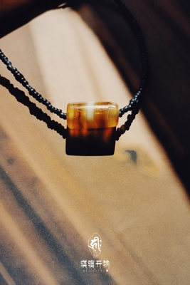 漢纏絲瑪瑙+漢琉璃項(xiàng)鏈