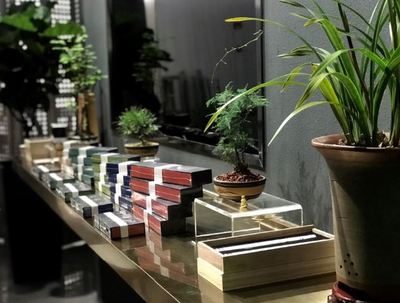 騏驥五色山水香禮系列（售罄）